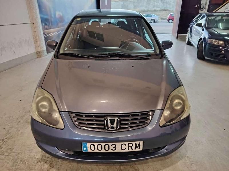 Usado Honda Civic ES 100 CV (73 kW) 2004 Azul Utilitario