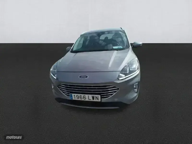 Usado Ford Kuga Titanium 190 CV (139 kW) 2022 Gris SUV