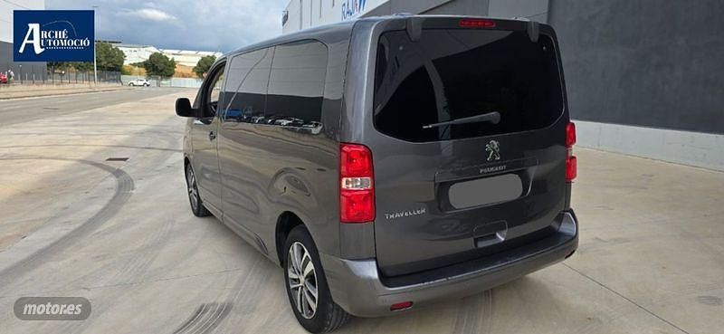 Usado Peugeot Traveller Allure 116 CV (85 kW) 2017 Gris Monovolumen