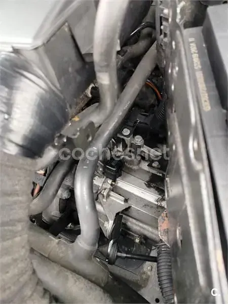 Usado Renault Clio II Dynamique 98 CV (72 kW) 2001 Azul Berlina