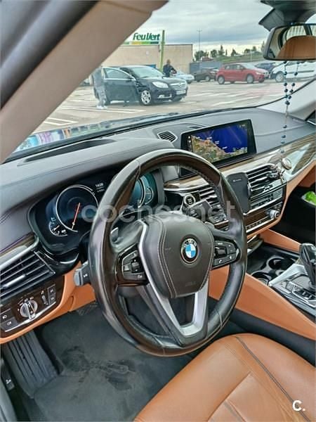 Usado BMW 520 Luxury Line 190 CV (139 kW) 2018 Azul Berlina