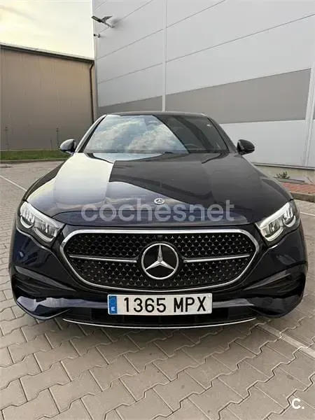 Usado Mercedes E220 194 CV (142 kW) 2023 Azul Berlina