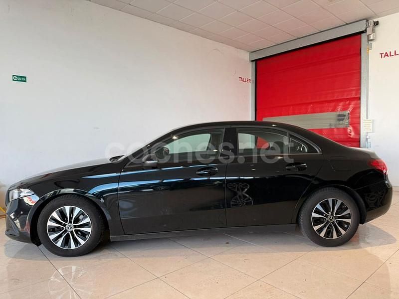 Usado Mercedes A180 116 CV (85 kW) 2020 Negro Berlina