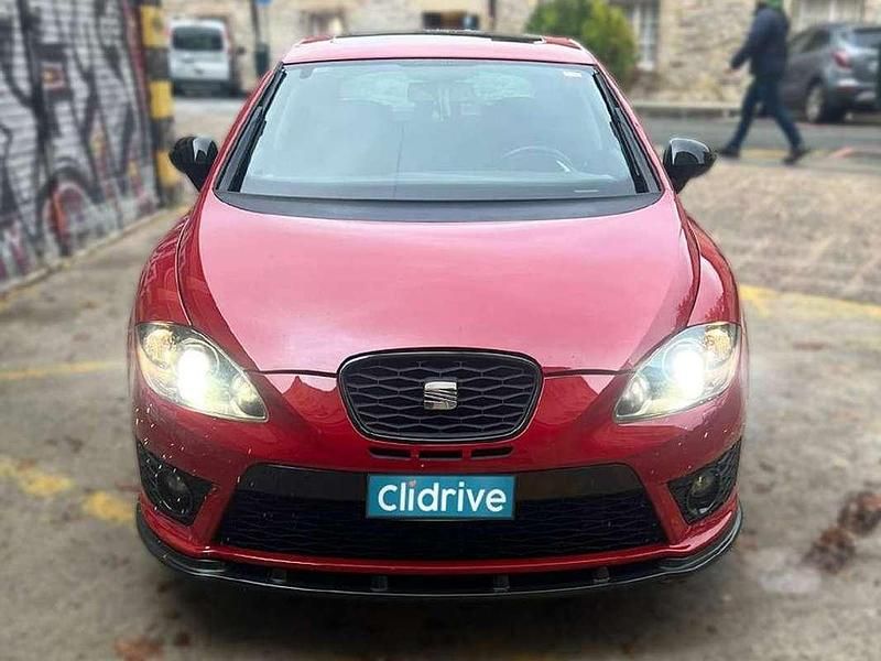 Usado Seat Leon FR 170 CV (125 kW) 2009 Rojo Utilitario