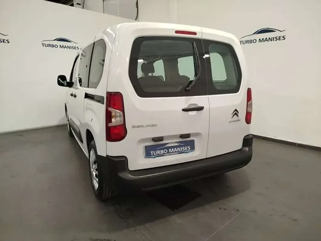 Usado Citroën Berlingo Live 102 CV (75 kW) 2023 Blanco Monovolumen