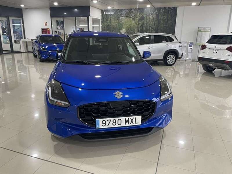 Usado Suzuki Swift 83 CV (61 kW) 2024 Azul Utilitario