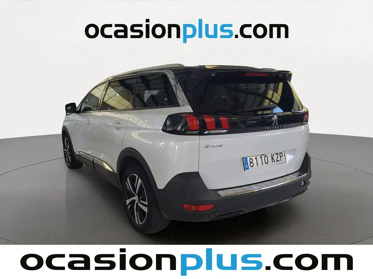 Usado Peugeot 5008 Allure 131 CV (96 kW) 2019 Blanco SUV