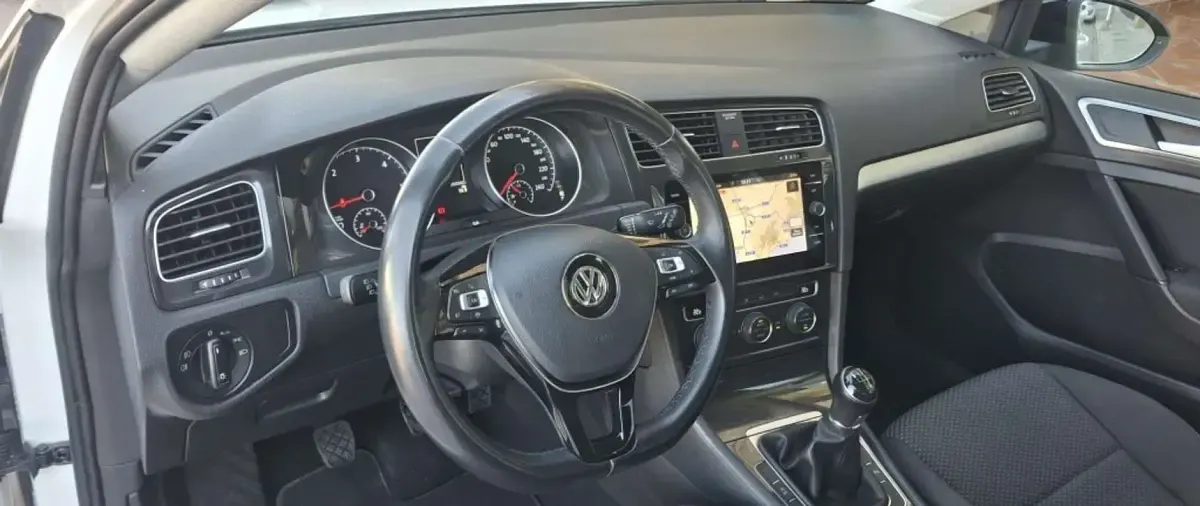 Usado VW Golf VII Edition 116 CV (85 kW) 2020 Blanco Utilitario