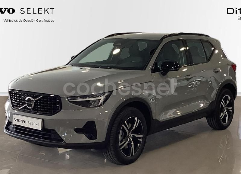 Gris / plata Nuevo 2024 Volvo XC40 Plus SUV | 36.900 € (Buen precio) - Imagen 1/4