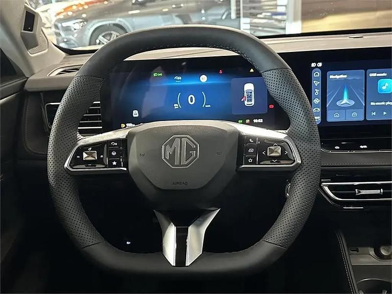 Nowe MG HS Luxury 224 KM (164 kW) 2026 Otro SUV