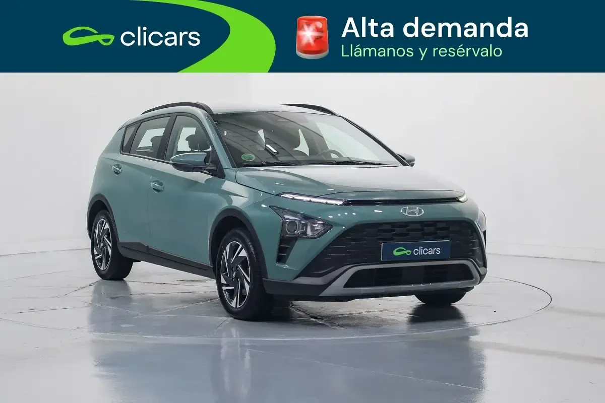 Usado Hyundai Bayon 84 CV (61 kW) 2023 Gris SUV