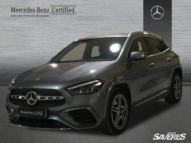 Gris montaña Usado 2024 Mercedes GLA200 AMG line SUV | 45.900 € (Caro) - Imagen 1/4