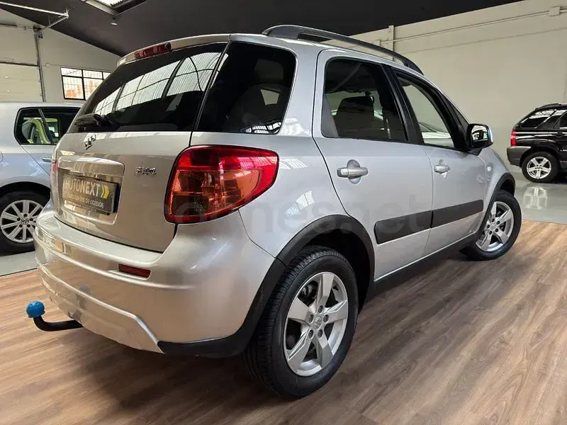 Usado Suzuki SX4 GL 120 CV (88 kW) 2014 Gris / plata SUV