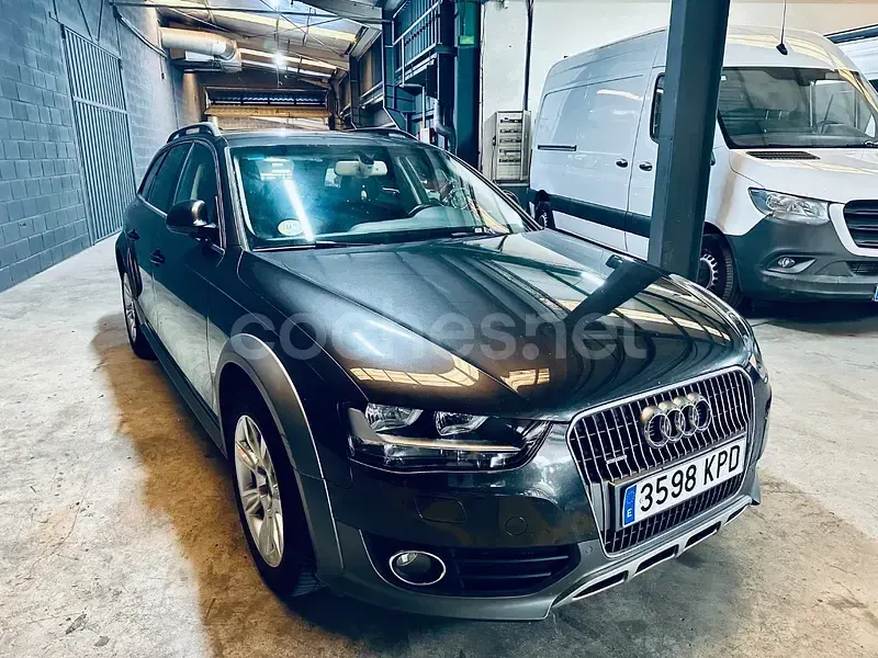 Usado Audi A4 Allroad Sport 150 CV (110 kW) 2014 Marrón Familiar