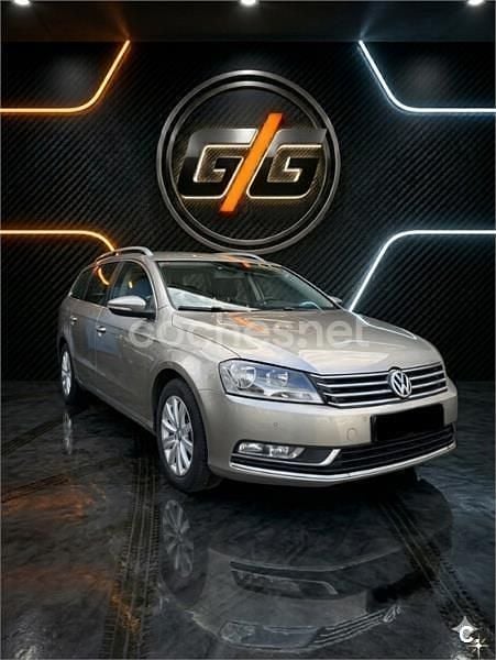 Usado VW Passat 105 CV (77 kW) 2014 Beige Familiar