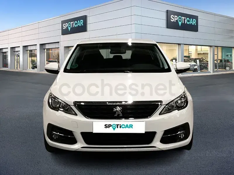 Usado Peugeot 308 Active 110 CV (80 kW) 2021 Blanco Berlina