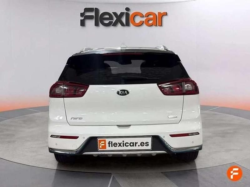 Usado Kia Niro 141 CV (103 kW) 2019 Blanco SUV