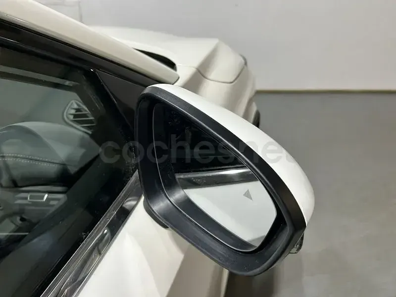 Usado Nissan Qashqai N-Connecta 158 CV (116 kW) 2022 Rojo SUV