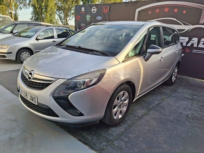 Usado Opel Zafira Tourer Expression 120 CV (88 kW) 2016 Gris / plata Monovolumen