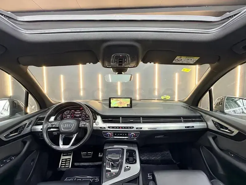 Usado Audi Q7 Design 218 CV (160 kW) 2016 Gris / plata SUV
