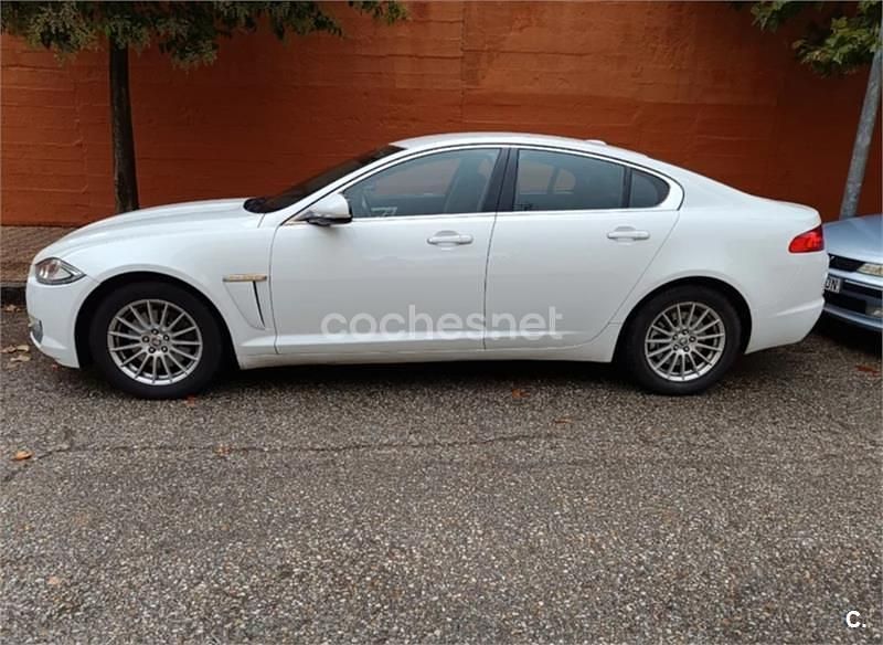 Usado Jaguar XF Luxury 190 CV (139 kW) 2012 Blanco Berlina