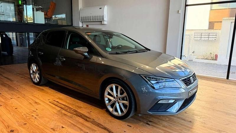 Usado Seat Leon ST Style 150 CV (110 kW) 2017 Gris Familiar