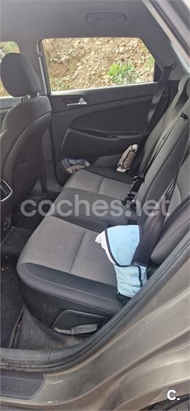 Usado Hyundai Tucson 116 HP (85 kW) 2019 Cinzento SUV