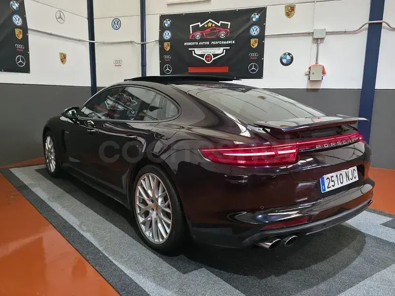 Usado Porsche Panamera 4 462 CV (339 kW) 2018 Negro Utilitario