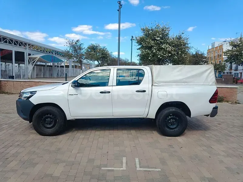 Usado Toyota HiLux 150 CV (110 kW) 2020 Blanco Pickup/Camioneta