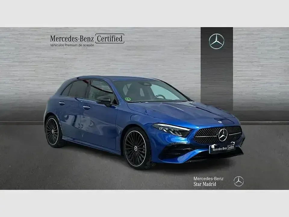 Usado Mercedes A200 150 CV (110 kW) 2025 Azul Berlina