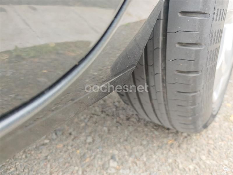 Usado Opel Corsa Business 90 CV (66 kW) 2018 Negro Utilitario