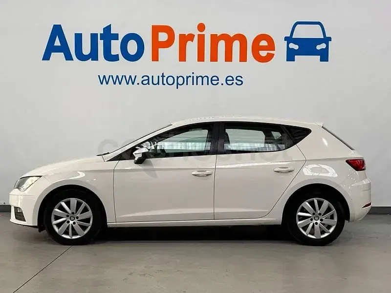 Usado Seat Leon Reference 115 CV (84 kW) 2018 Blanco Berlina