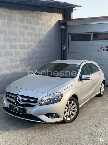 Usado 2012 Mercedes A180 Urban Berlina | 13.700 € - Imagen 1/4