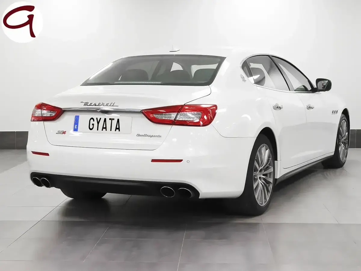 Usado Maserati Quattroporte 411 CV (302 kW) 2017 Blanco Berlina