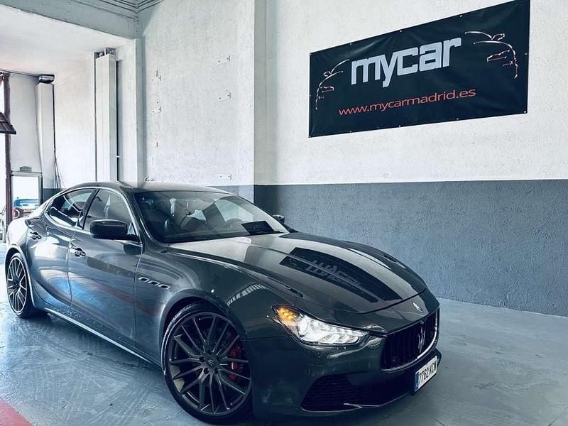 Gris / plata Usado 2015 Maserati Ghibli Coupe | 33.500 € (Precio justo) - Imagen 1/4