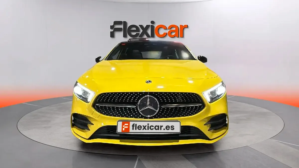 Usado Mercedes A220 190 CV (139 kW) 2019 Amarillo Berlina