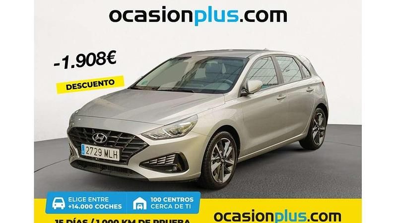 Plateado Usado 2023 Hyundai i30 Utilitario | 19.082 € (Precio justo) - Imagen 1/4