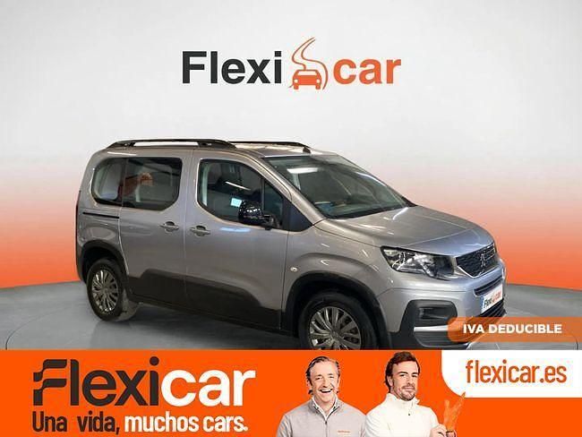 Usado Peugeot Rifter Allure 100 CV (73 kW) 2023 Gris Monovolumen