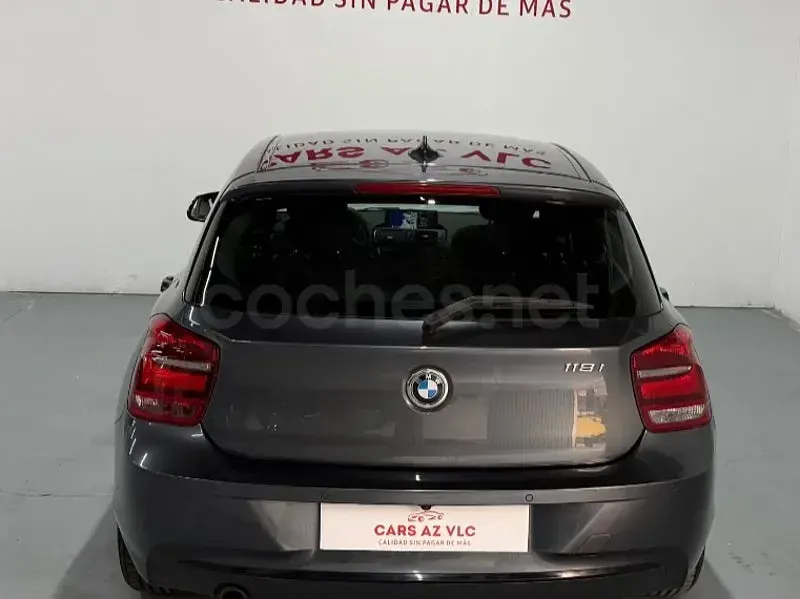 Usado BMW 118 170 CV (125 kW) 2012 Negro Utilitario