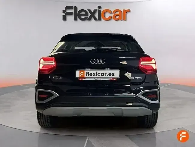 Usado Audi Q2 110 CV (80 kW) 2023 Negro SUV