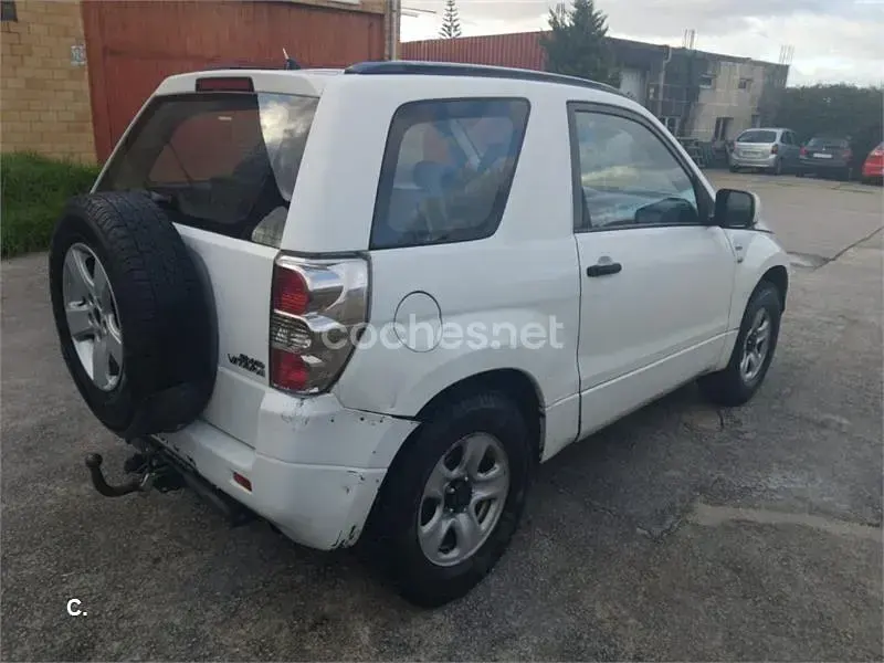 Usado Suzuki Grand Vitara 129 CV (94 kW) 2008 Blanco SUV