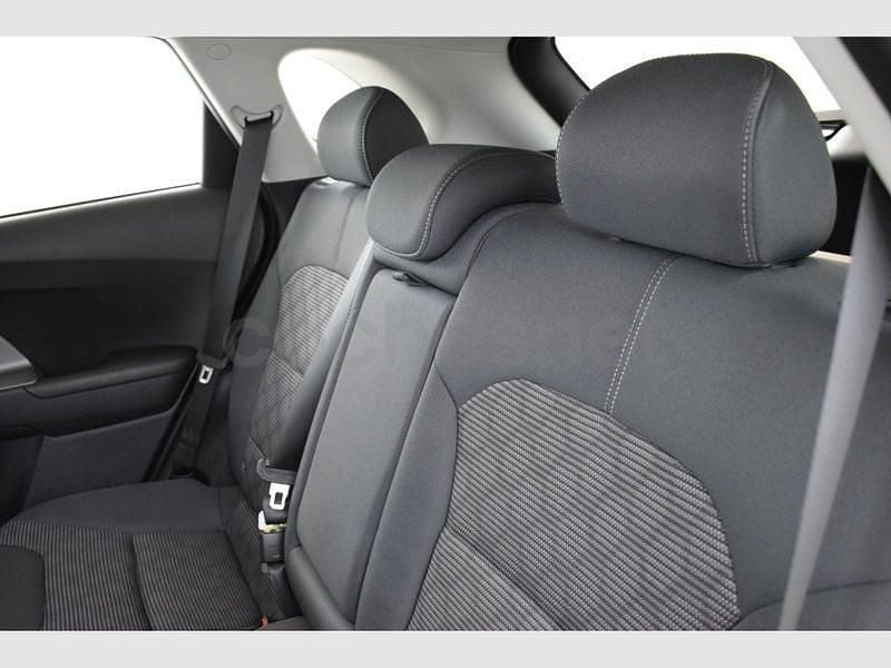 Usado Kia Niro 141 CV (103 kW) 2018 Blanco SUV