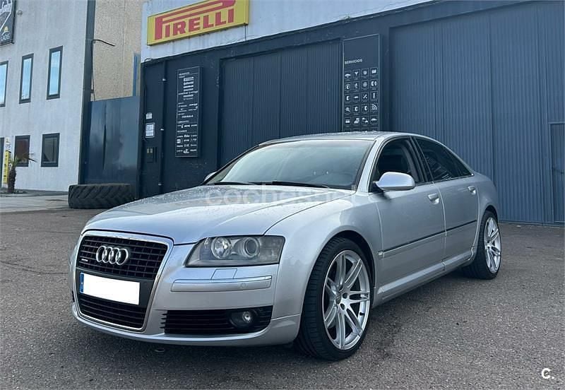 Gris / plata Usado 2006 Audi A8 Berlina | 6500 € (Un poco caro) - Imagen 1/4