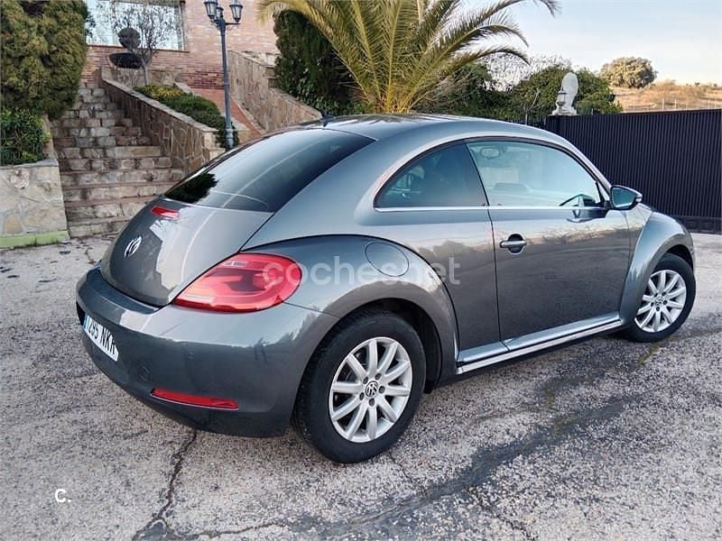 Begagnad VW Beetle Design 105 HK (77 kW) 2013 Grå Halvkombi