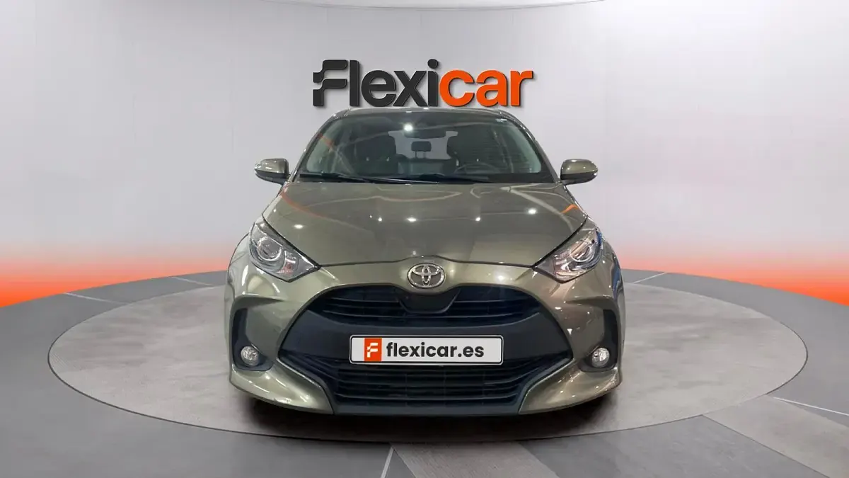 Usado Toyota Yaris Edition 125 CV (91 kW) 2022 Verde Utilitario