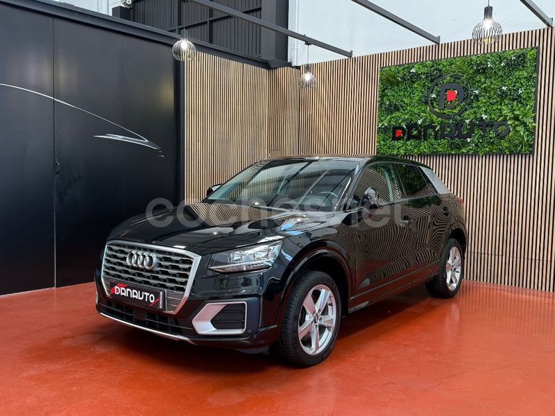 Gris / plata Usado 2019 Audi Q2 Advanced Plus SUV | 21.900 € (Precio justo) - Imagen 1/4