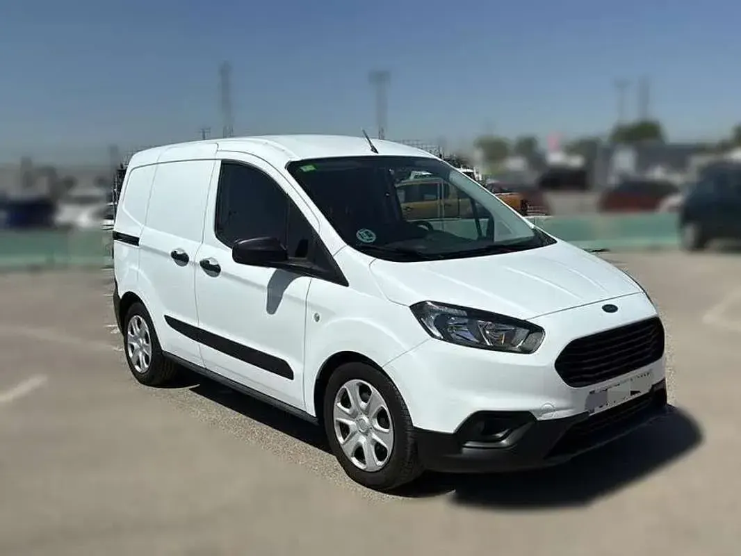 Usado Ford Transit Trend 101 CV (74 kW) 2022 Blanco Familiar
