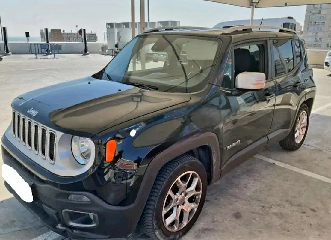 Usado Jeep Renegade Longitude 120 CV (88 kW) 2015 Negro SUV