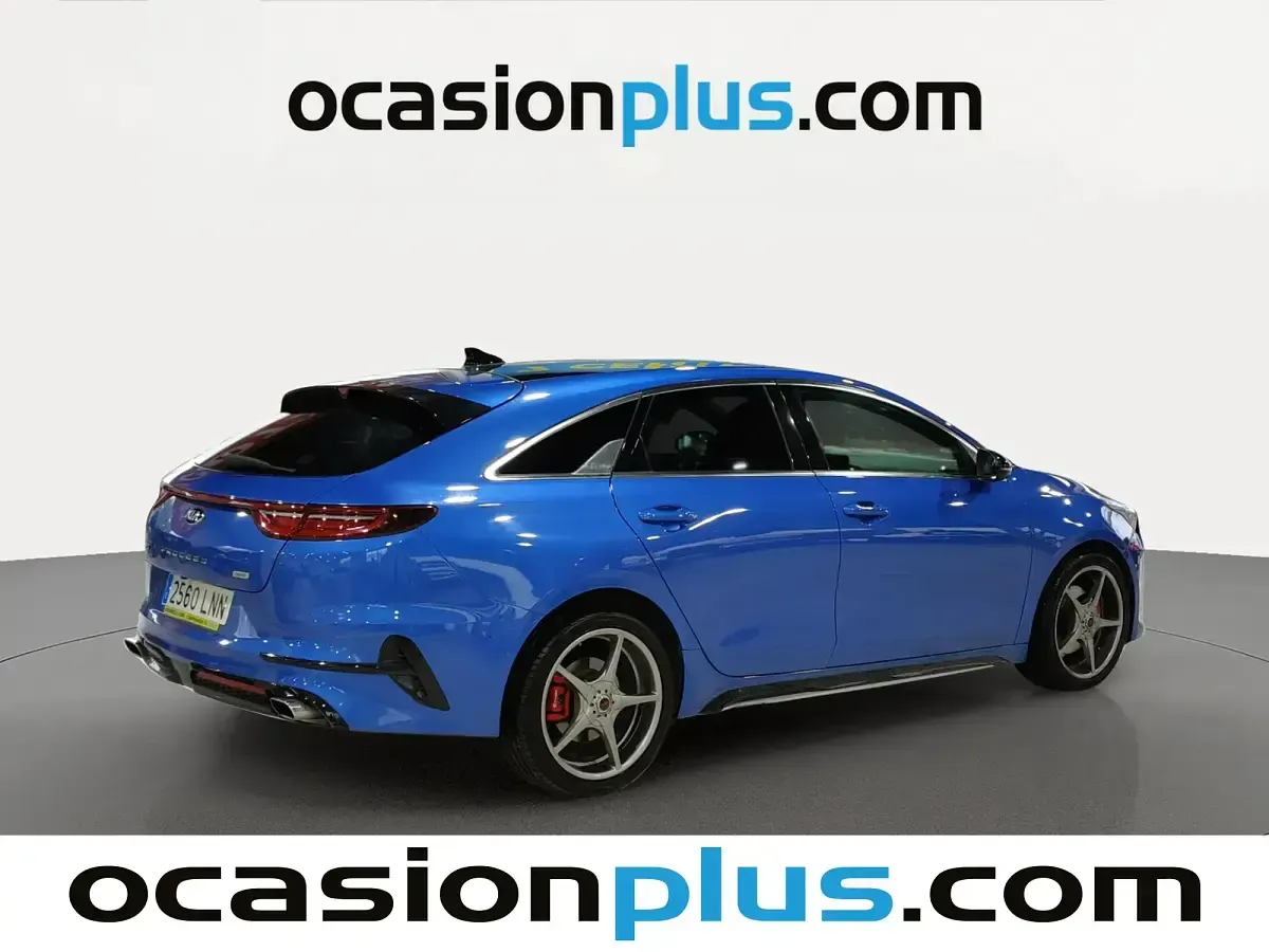 Usado Kia ProCeed GT-Line 160 CV (117 kW) 2021 Azul Familiar