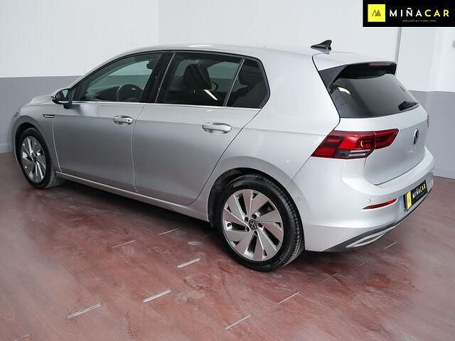 Usado VW Golf VII Style 150 CV (110 kW) 2021 Gris Utilitario